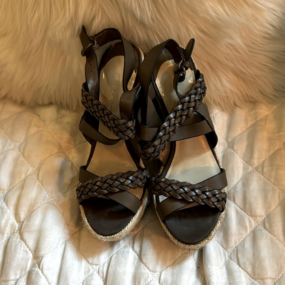Women’s Leather Wedge Strappy Sandal. Size 37